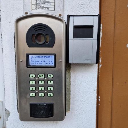 Marcos Apartments - Stanisoarei - Self Check-In Resita Exterior photo